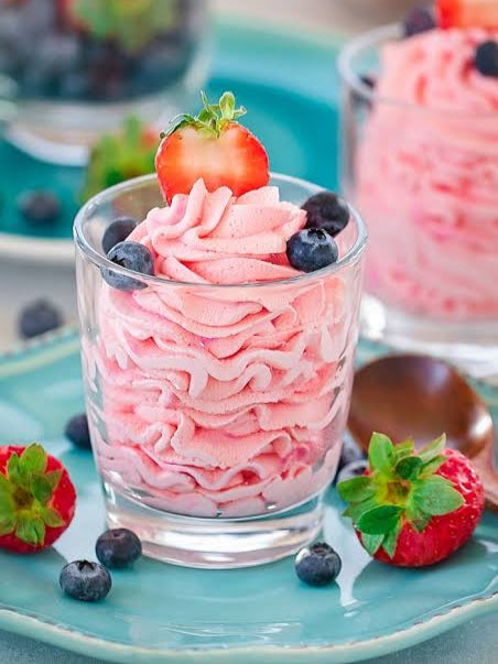 Frosty Non Dairy Whipping Cream 1kg (Only For Karachi)